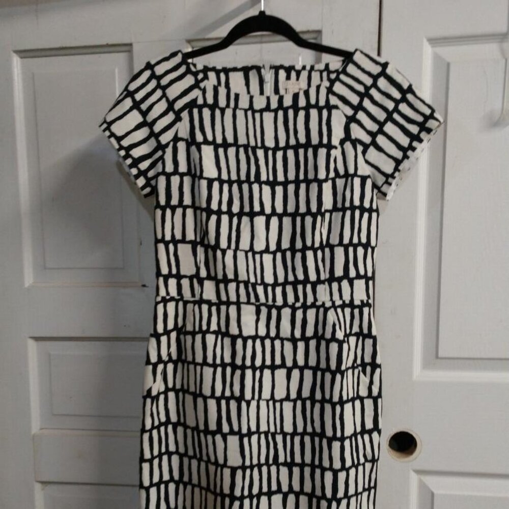 Geometric Black/White J Crew Dress Size 6 Fully Lined Short Sleeve